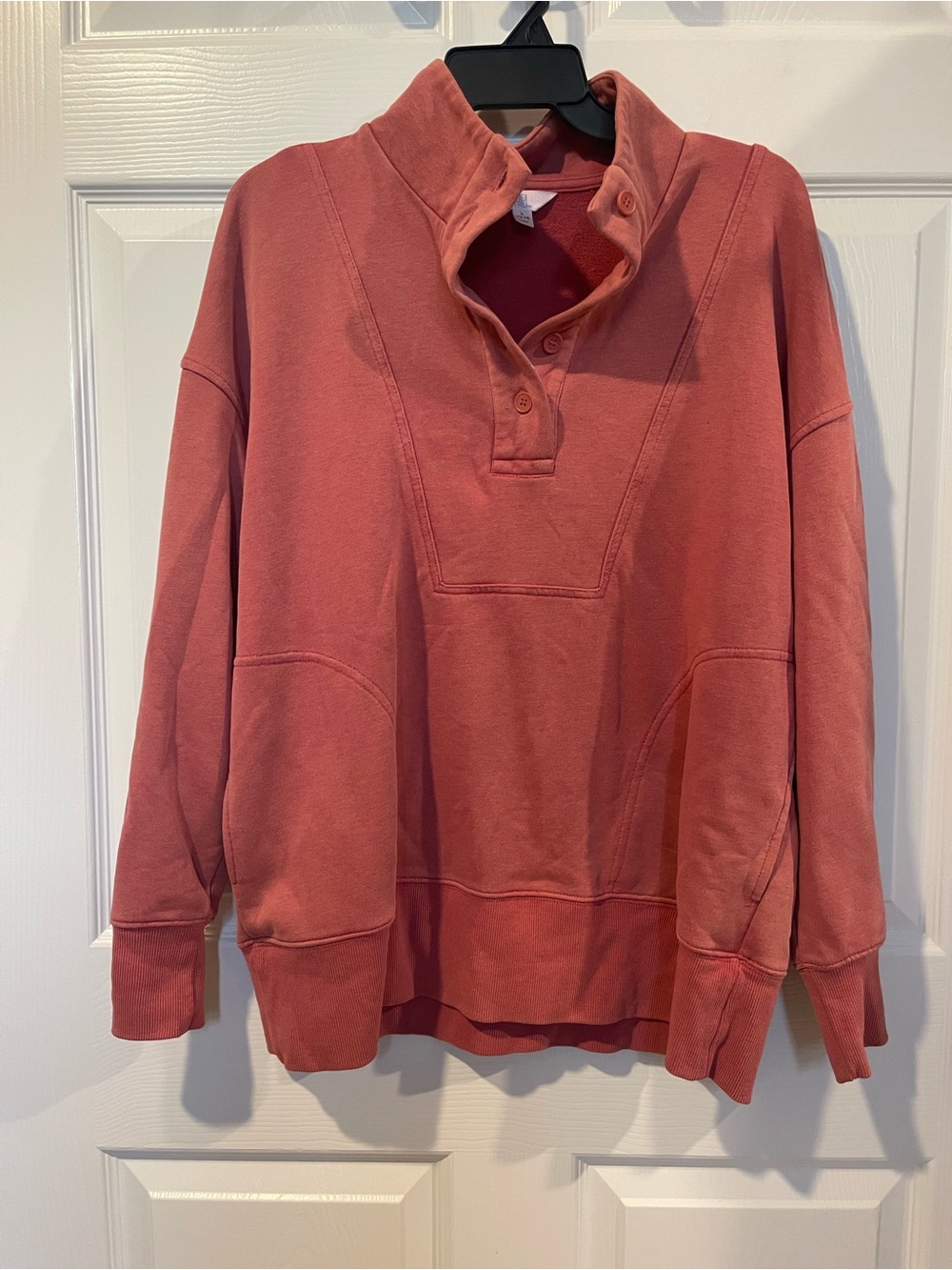 Time and Tru Large Women's Button-Neck Sweatshirt Dusty Rose w Pockets